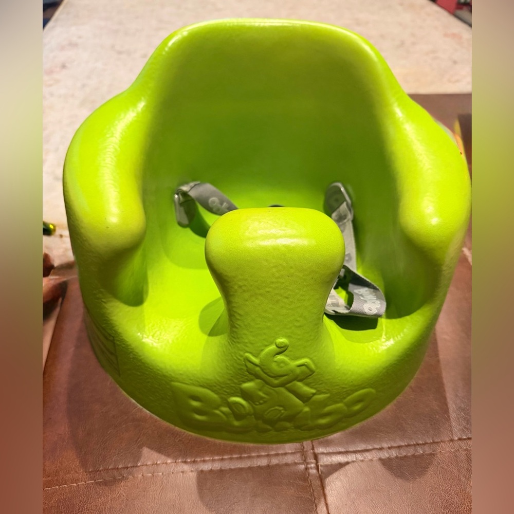 Bumbo Baby Seat in Bright Green